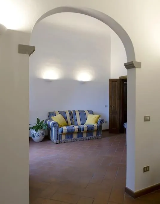 D/T Elegant & Spacious Flat 2' Walk Train Station Florence 0*,